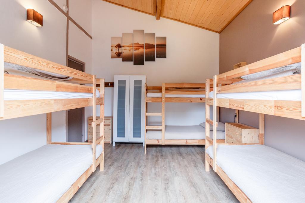 Wood'N Sea Surf Lodge - Auberge De Jeunesse 카브레톤 외부 사진